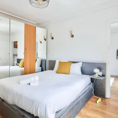 Stunning 1br Flat Near Montmartre Apartament Paryż